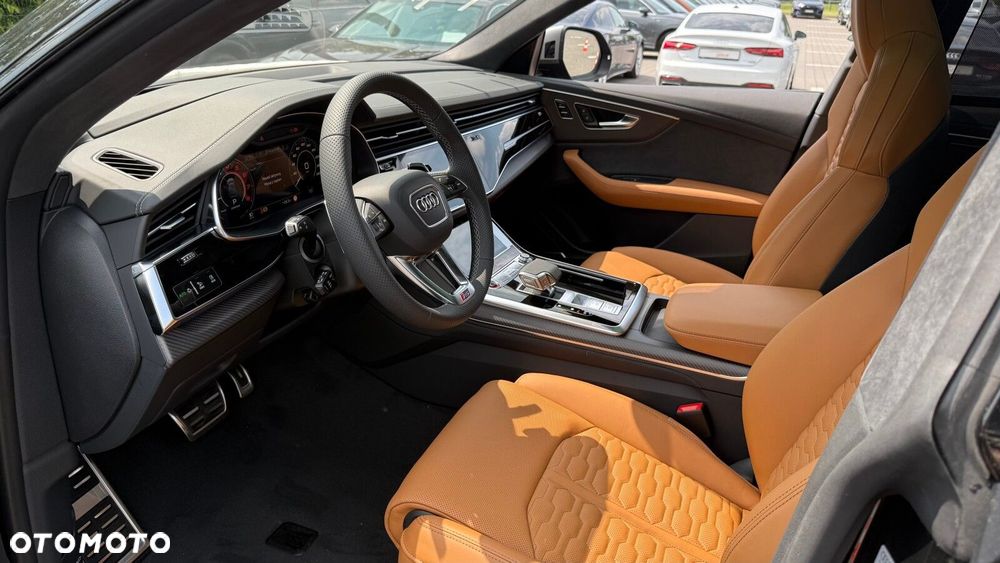 Audi RS Q8 - 18