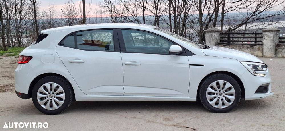 Renault Megane Blue dCi 116 Life - 5