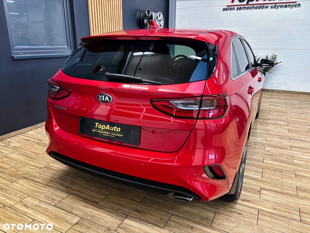 Kia Ceed - 8