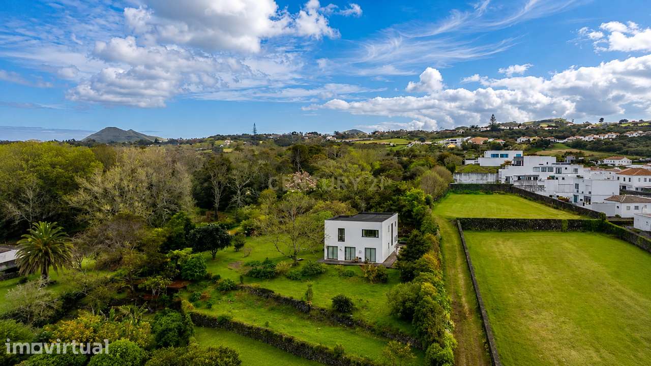 Exclusiva Moradia T4 na Costa Norte de São Miguel - Capelas - Grande imagem: 2/34