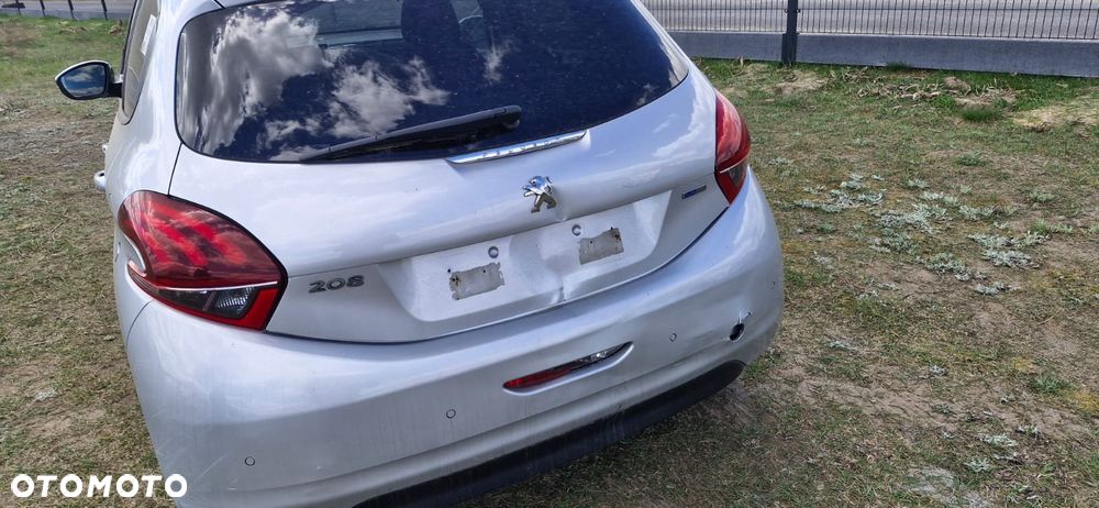 Peugeot 208 PureTech 82 Start & Stop Allure - 5