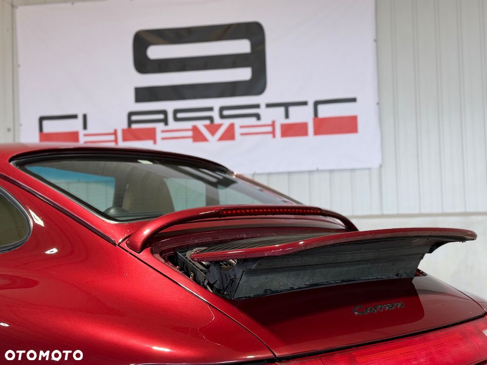 Porsche 911 Carrera - 12