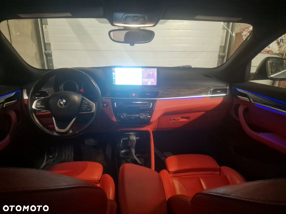 BMW X2 - 16