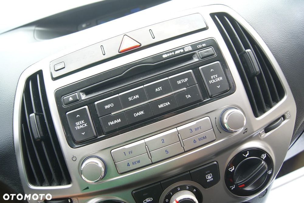 Hyundai i20 1.2 Intro Edition - 23