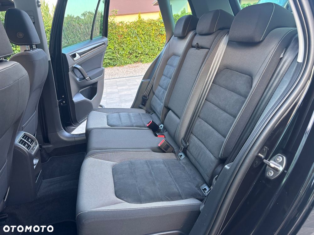 Volkswagen Golf Sportsvan SV 2.0 TDI BMT Highline DSG - 24