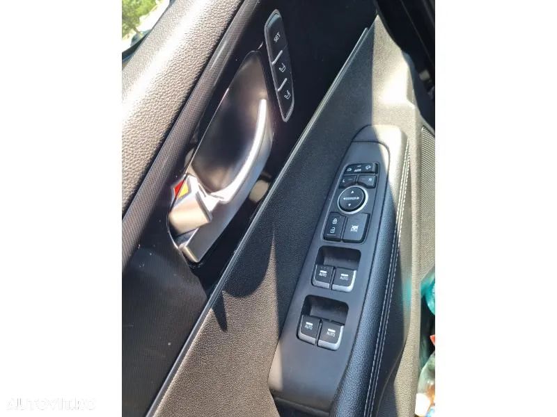 Kia Sorento - 6