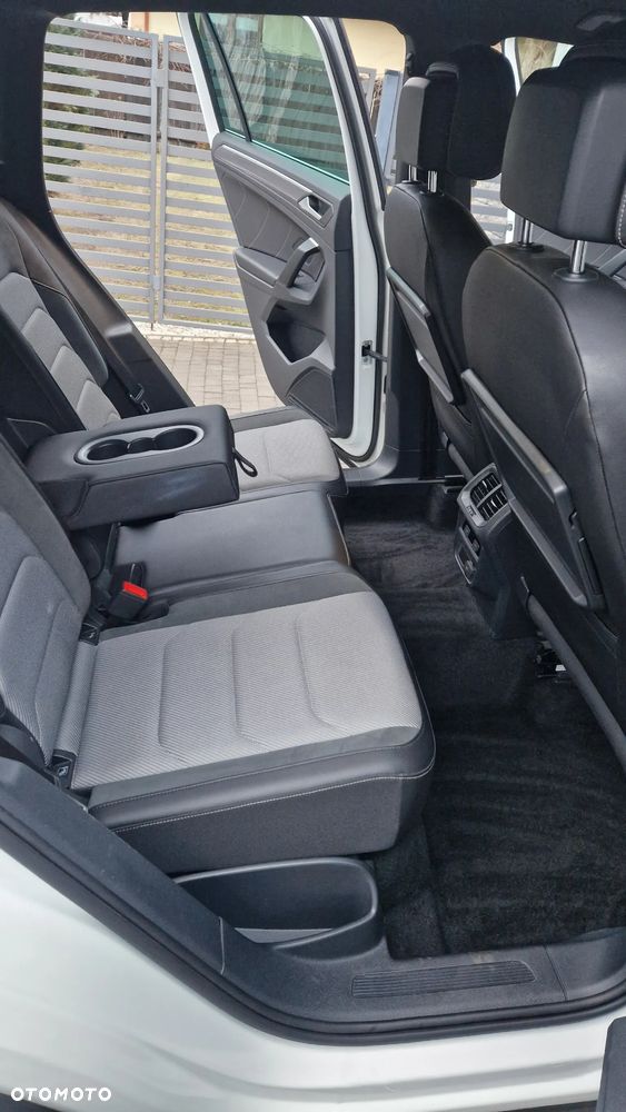 Volkswagen Tiguan 2.0 TDI SCR R-Line - 18