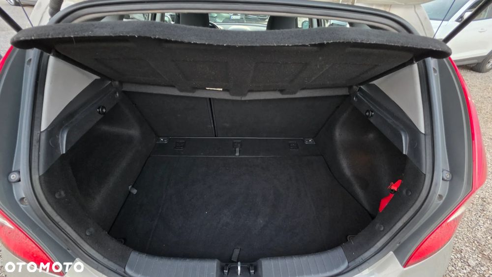 Hyundai i30 1.4 Comfort EU5 - 28