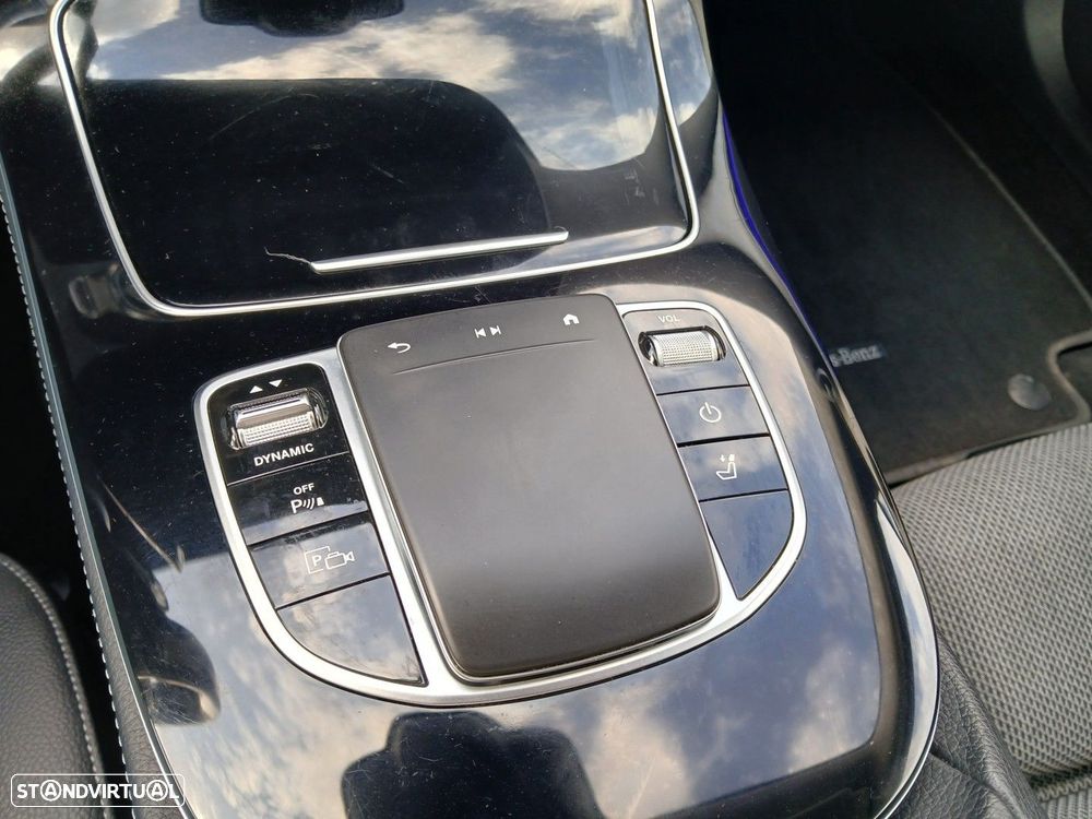Mercedes-Benz E 300 de 4Matic 9G-TRONIC Avantgarde - 28