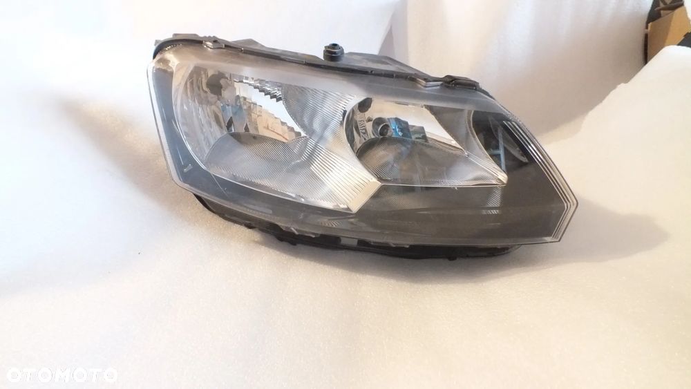 Lampa przednia prawa Skoda Rapid - 1