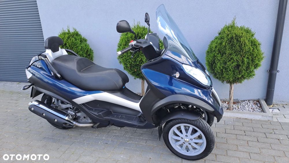 Piaggio MP-3 - 3