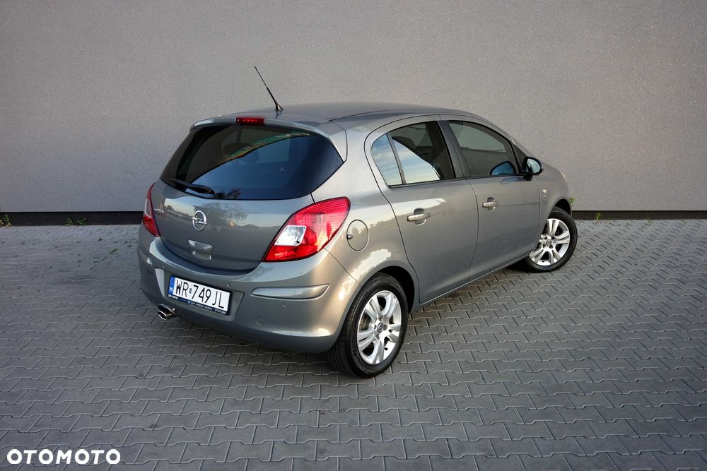 Opel Corsa - 4