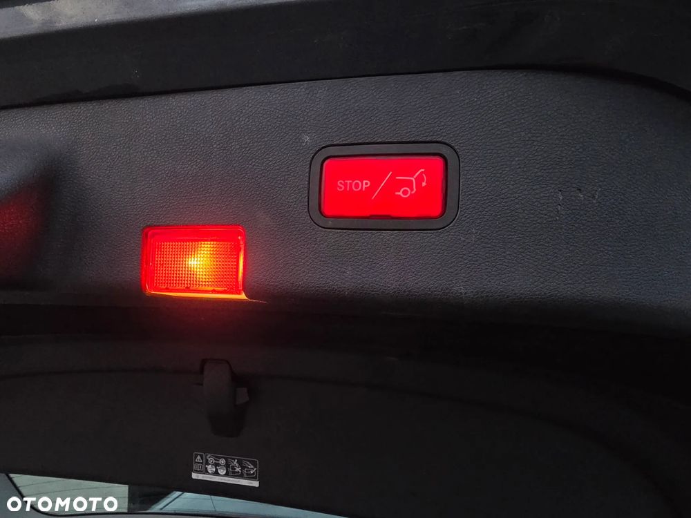 Mercedes-Benz CLS 350 CDI BlueEff - 23