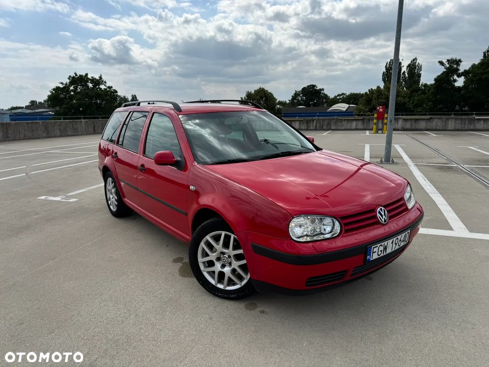 Volkswagen Golf - 1