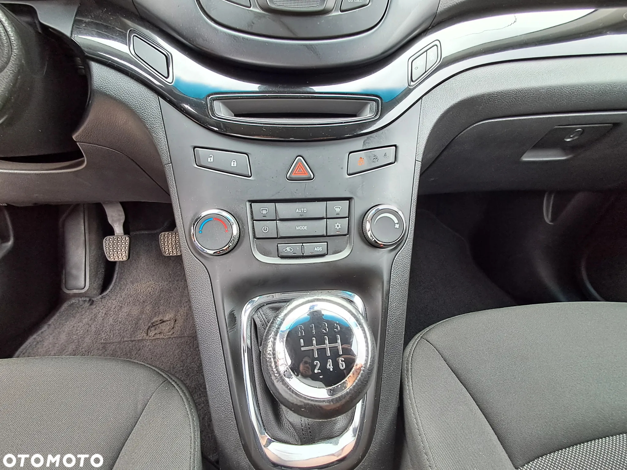 Chevrolet Orlando 2.0 D LT+ - 25