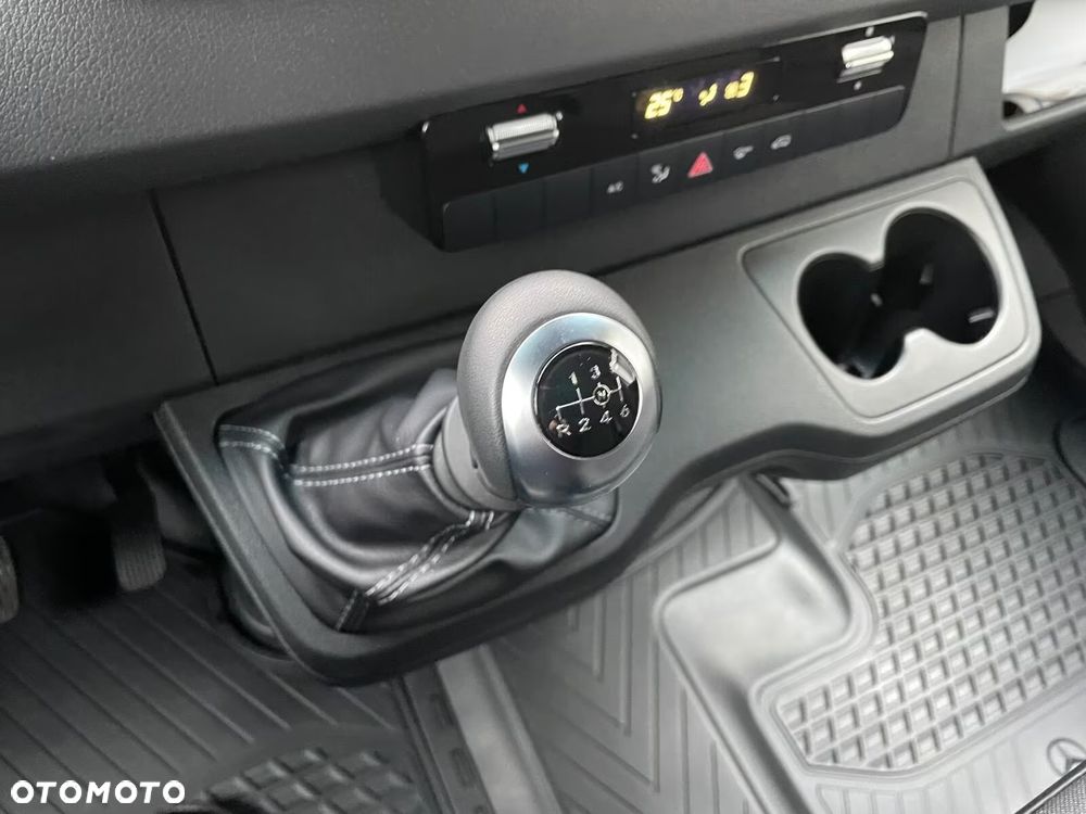 Mercedes-Benz Sprinter 170KM Kamery Tempomat Komputer - 8