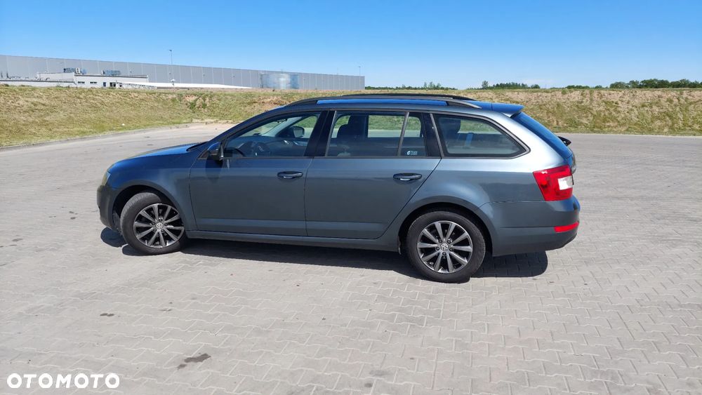 Skoda Octavia 2.0 TDI Ambition DSG - 8