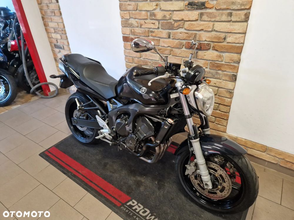 Yamaha FZ6 - 1