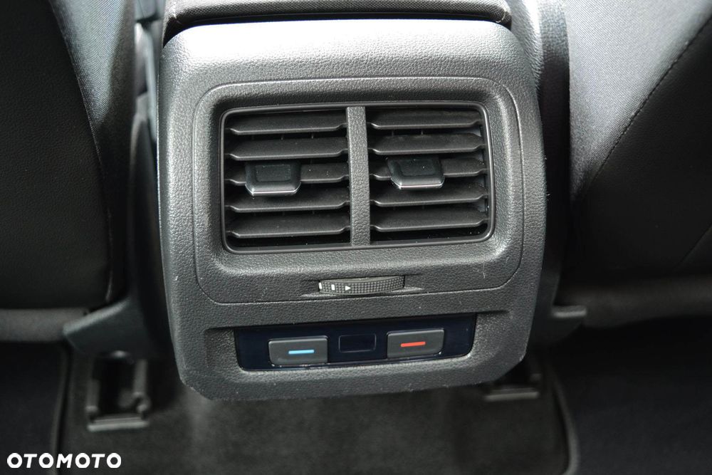 Volkswagen Touran 1.5 TSI EVO Highline DSG - 38