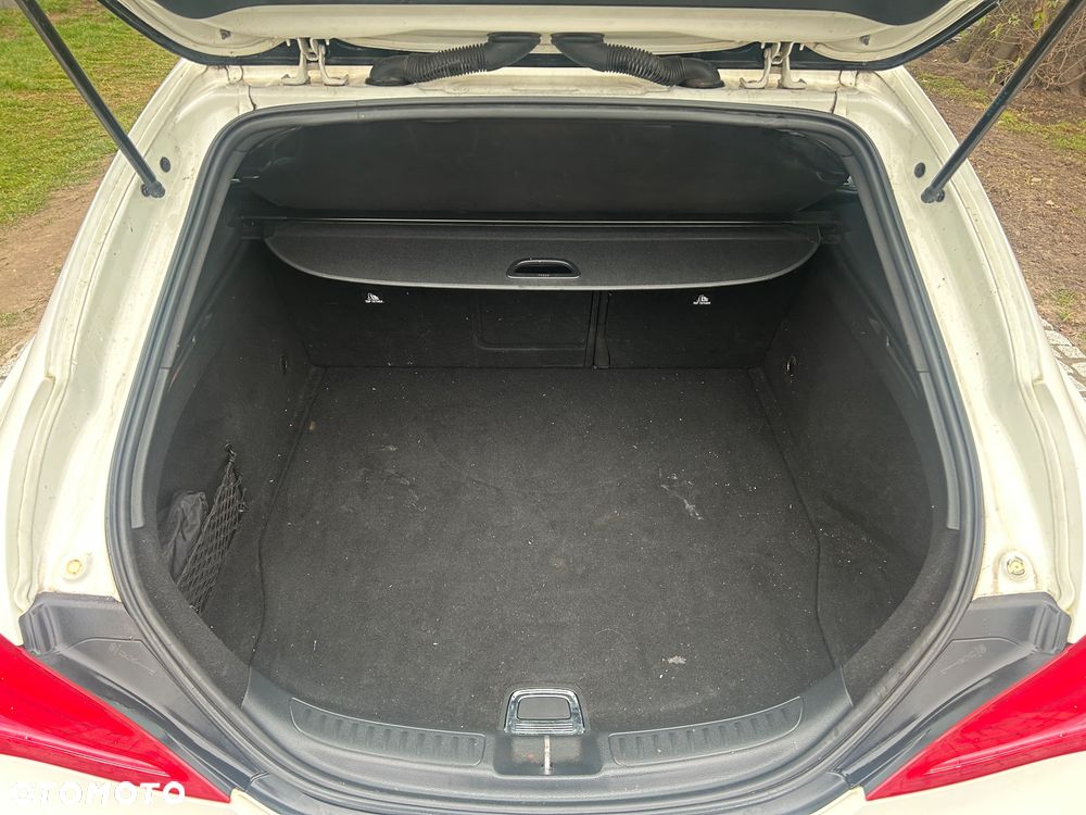 Mercedes-Benz CLA 200 (CDI) d 7G-DCT AMG Line - 15