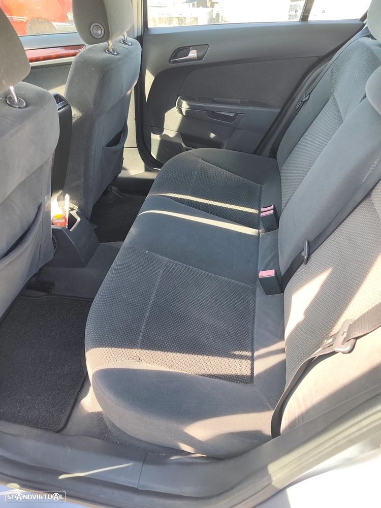 Opel Astra 1.7 CDTI Elegance - 10