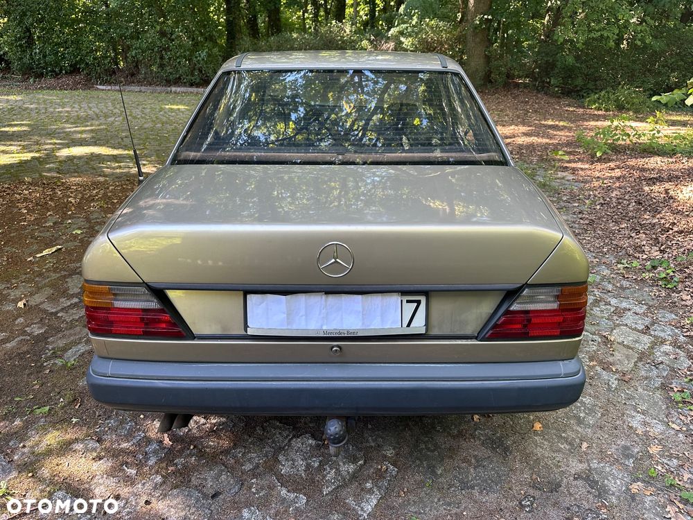 Mercedes-Benz Klasa E 190 1.8 - 2
