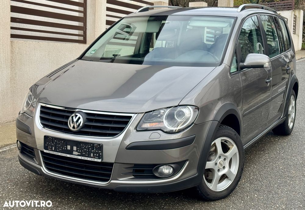 Volkswagen Touran Cross 1.4 TSI - 3