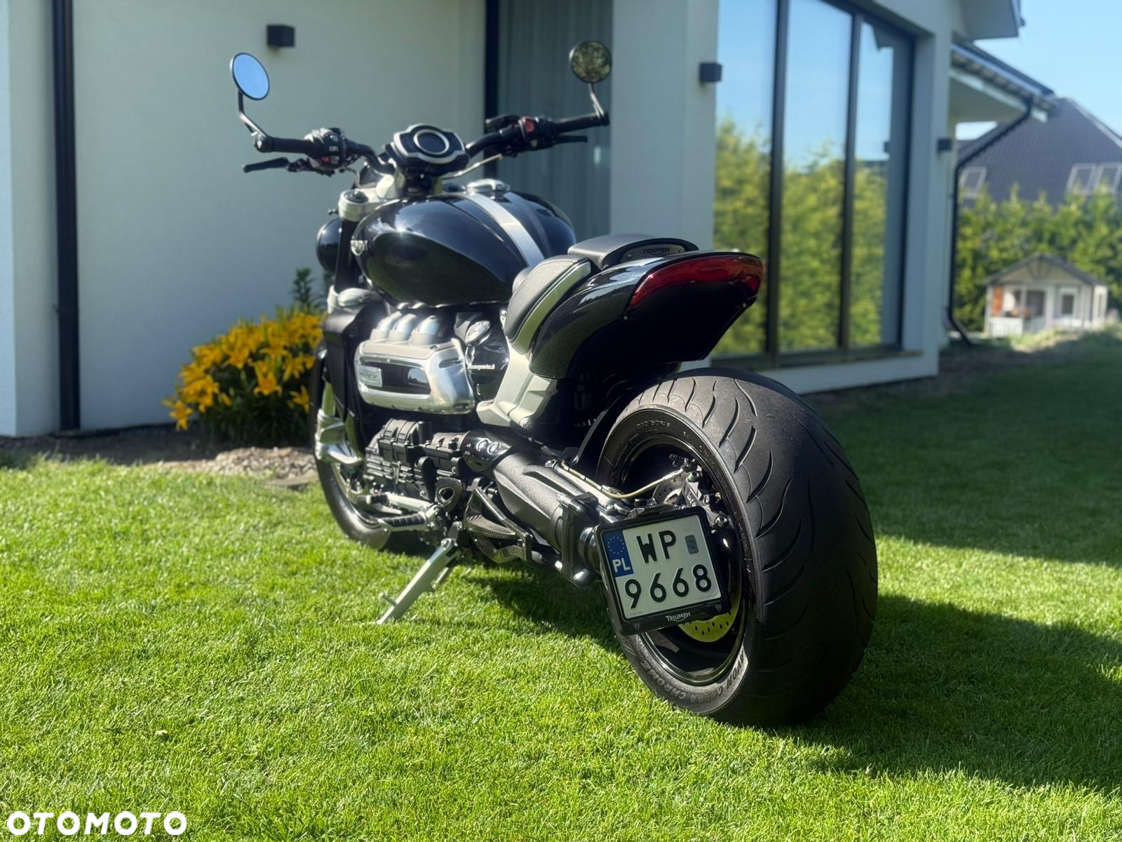 Triumph Rocket - 5