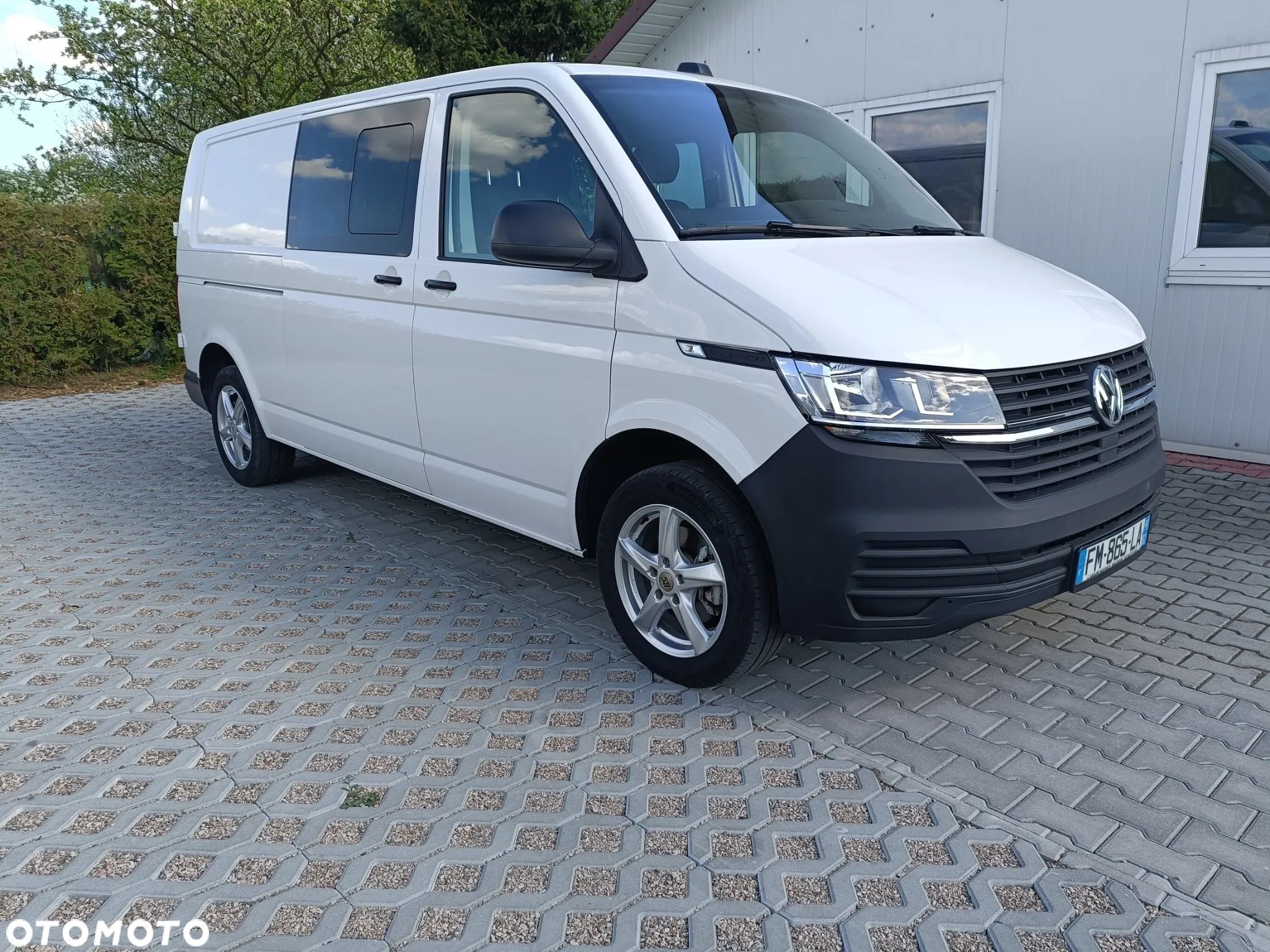 Volkswagen Transporter TDI Lang Plus Edition - 1