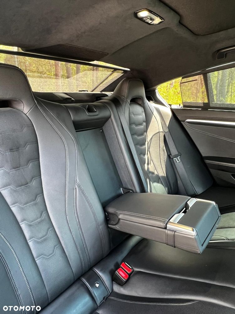 BMW Seria 8 840i xDrive - 14