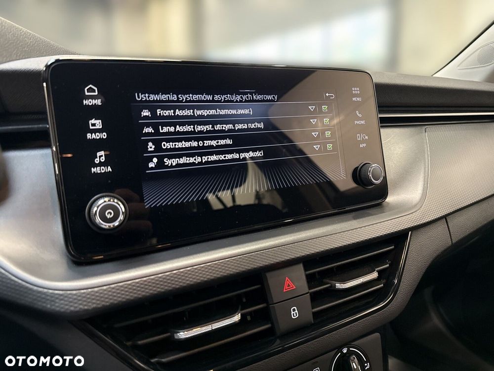 Skoda Kamiq 1.0 TSI Essence - 28
