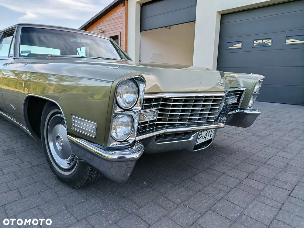Cadillac Deville - 3