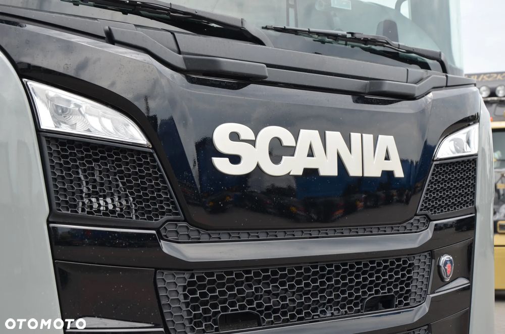 Scania R 450 / KLIMA P. / ACC / NAVI / FULL LED / SKÓRA / WAGA / DE 0264 - 10
