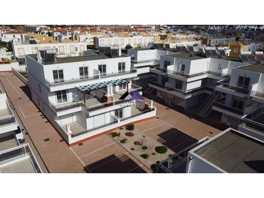 Apartamento T0+1 com Garagem e Acesso Direto à Praia - Manta Rota - Grande imagem: 2/39
