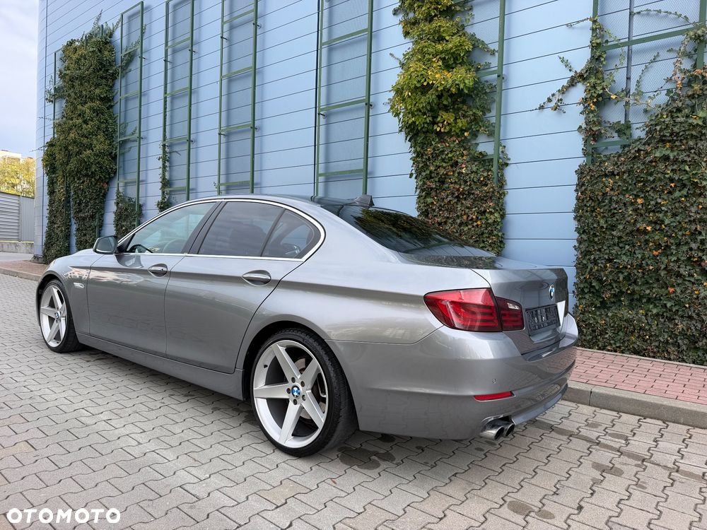 BMW Seria 5 523i - 16