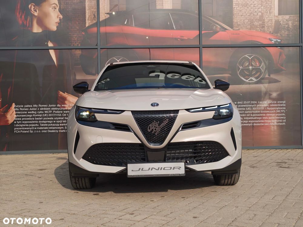 Alfa Romeo Junior 54kWh - 13