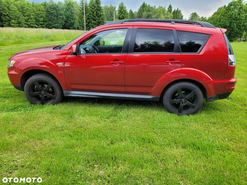 Mitsubishi Outlander - 3