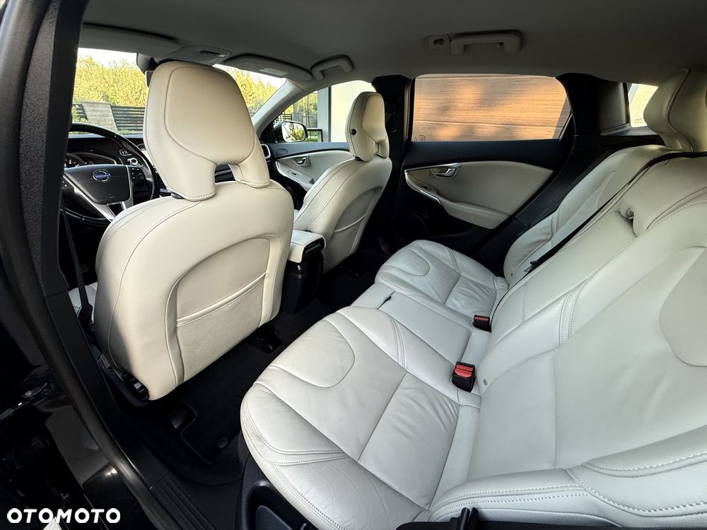 Volvo V40 T3 - 17
