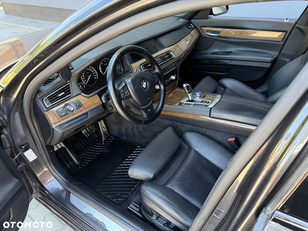 BMW Seria 7 - 5