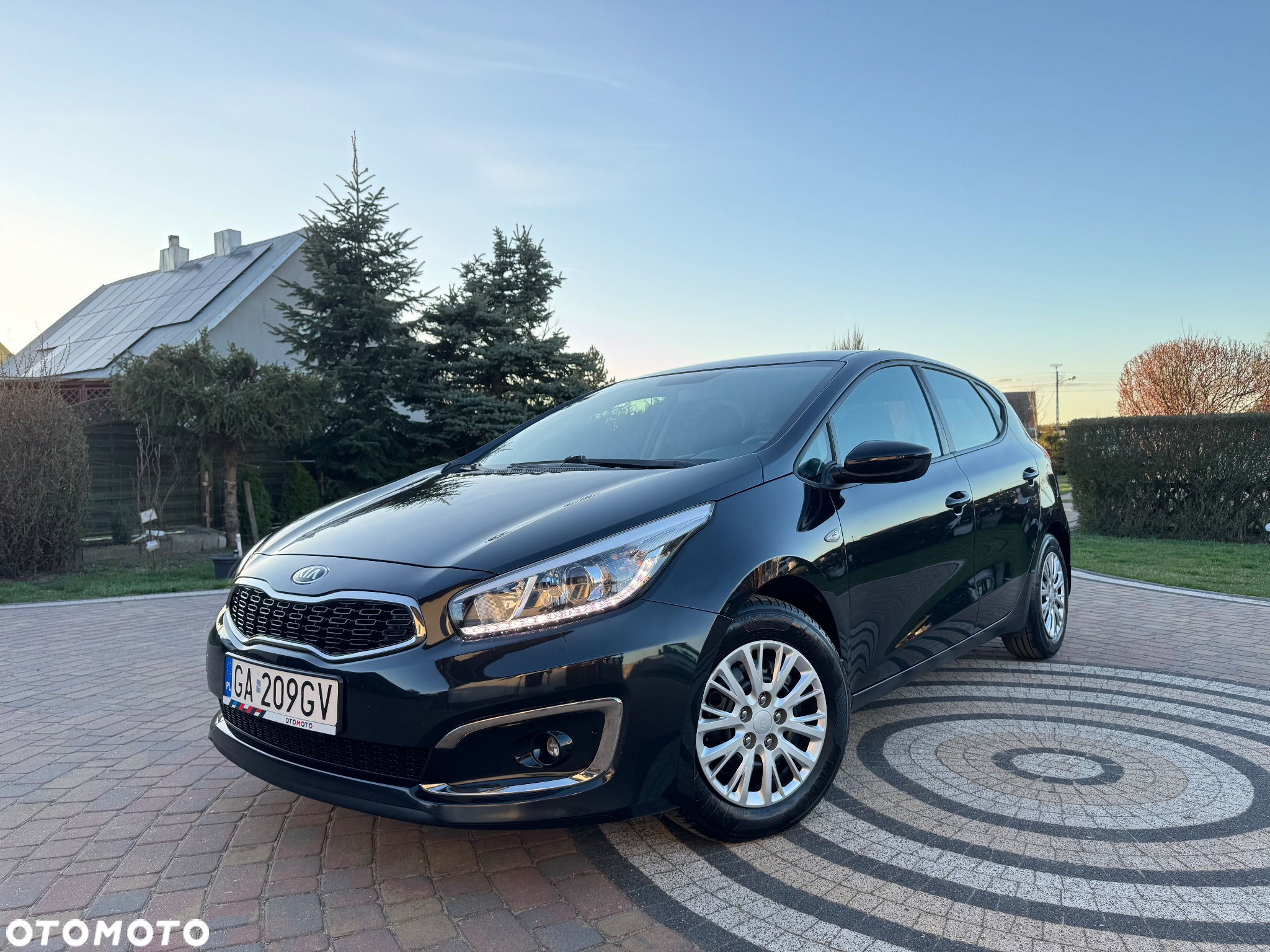 Kia Ceed Cee'd 1.4 CRDi M - 2