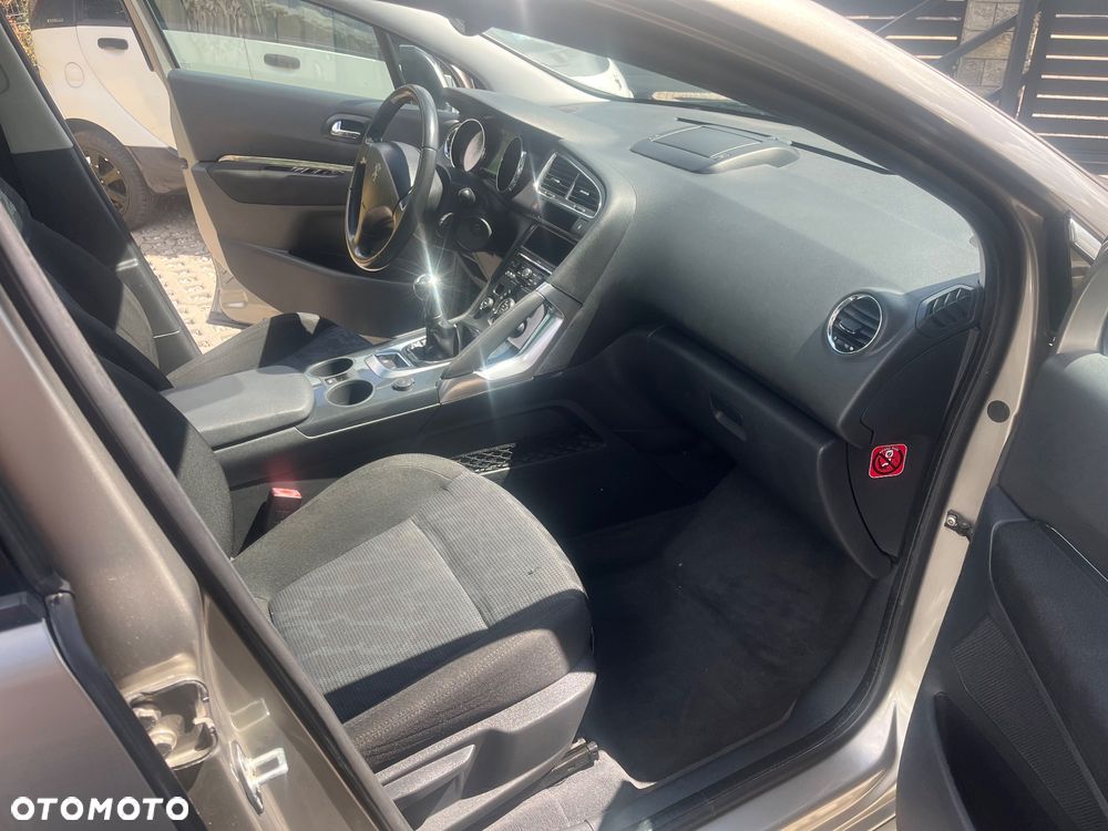 Peugeot 3008 1.6 Premium - 13