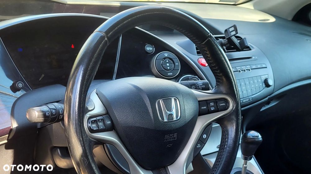 Honda Civic 1.8 Sport - 38