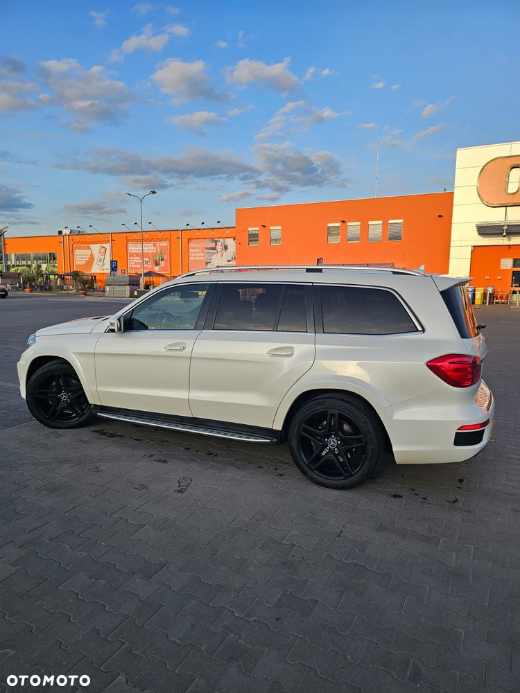 Mercedes-Benz GL 350 BlueTEC 4-Matic - 11