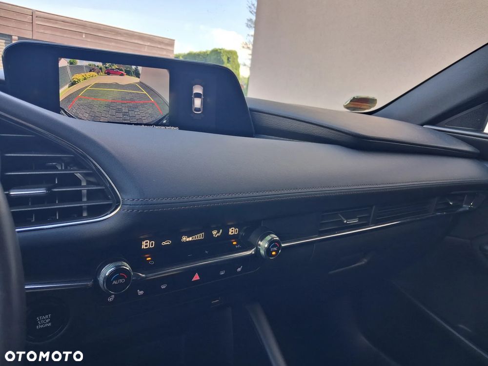 Mazda 3 e-SKYACTIV-G 2.0 M HYBRID DRIVE SELECTION - 8