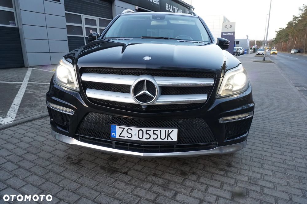 Mercedes-Benz GL - 12