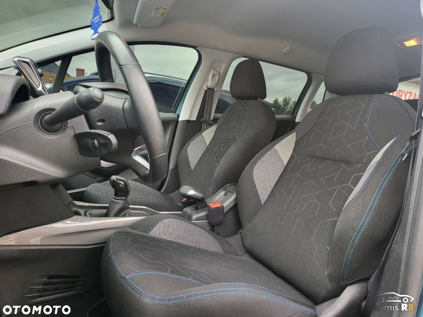 Peugeot 2008 - 18