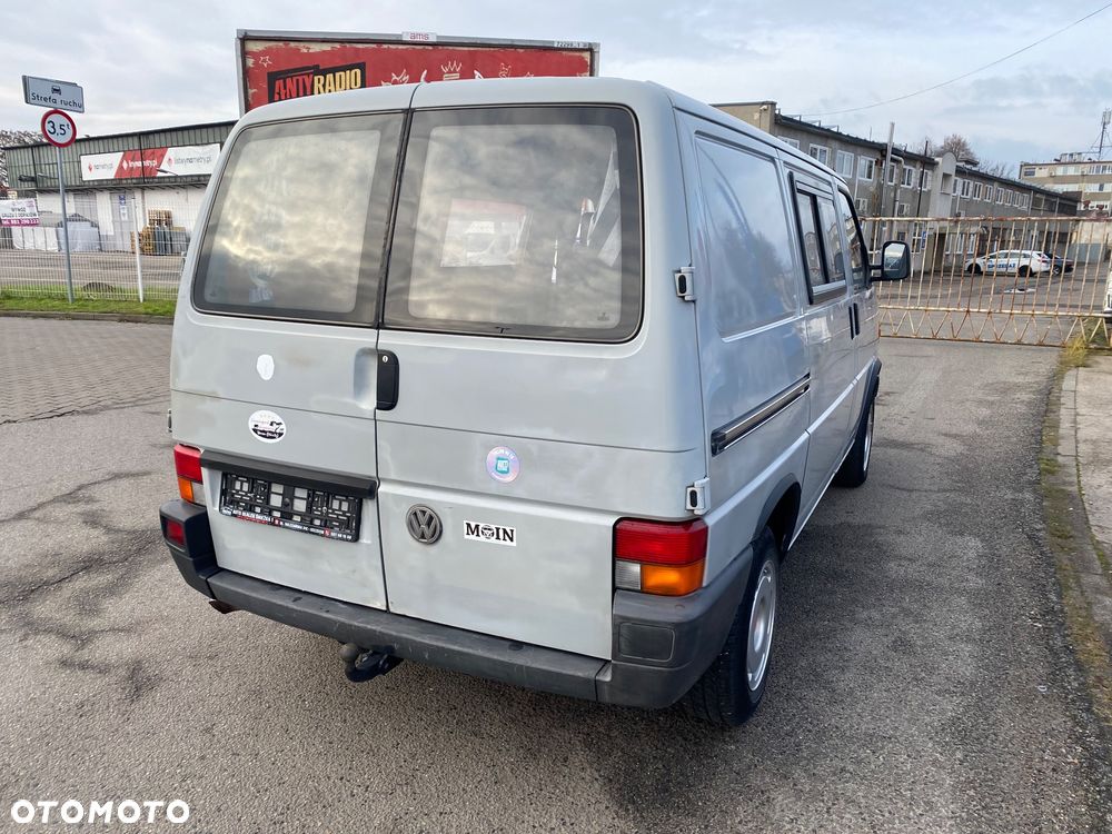 Volkswagen Caravelle - 15