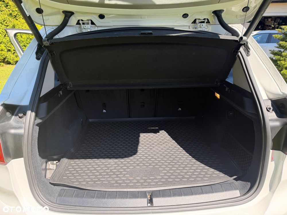 BMW X1 sDrive18i - 16