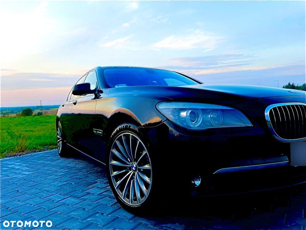 BMW Seria 7 760i - 9