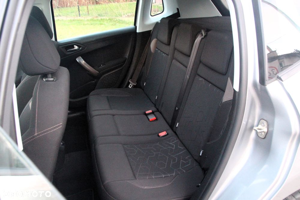 Peugeot 2008 1.6 e-HDi Active S&S - 30